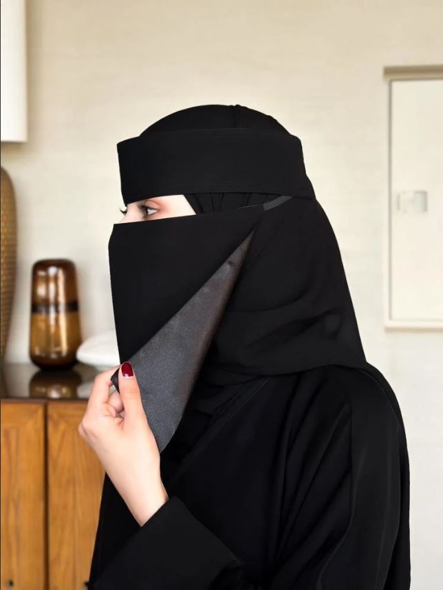 عدد 3 نقابات حرير وسط بربطه